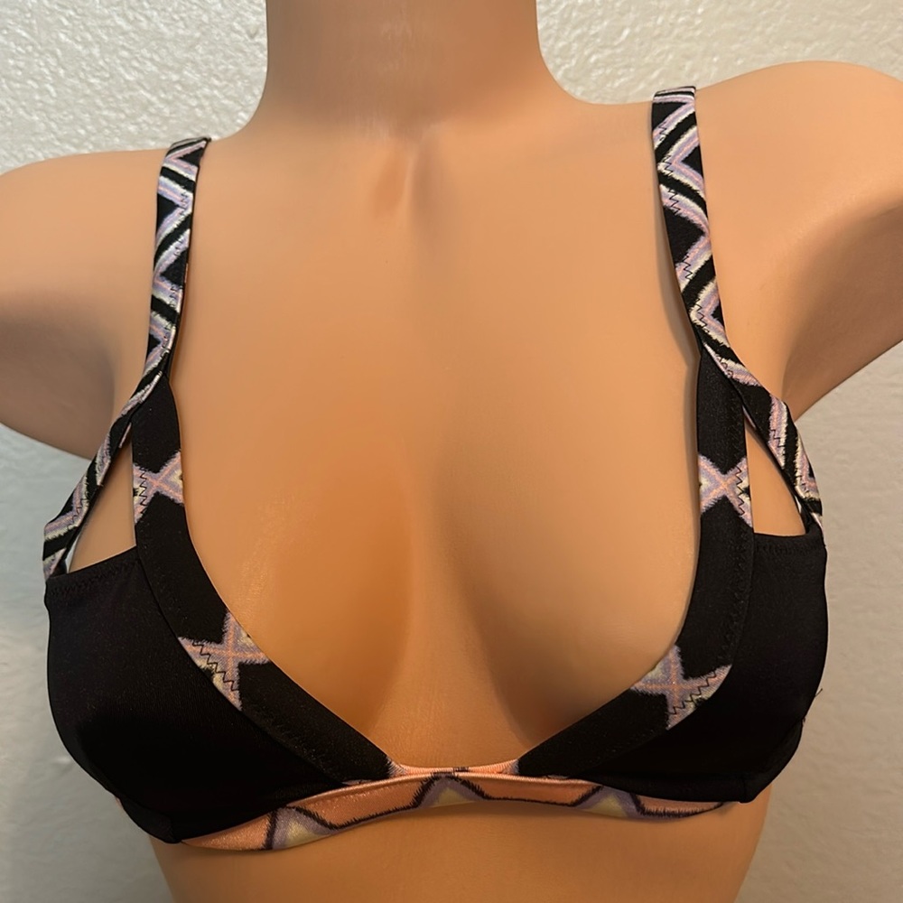 Victoria’s Secret Funky Back Clip Swim Bikini Top